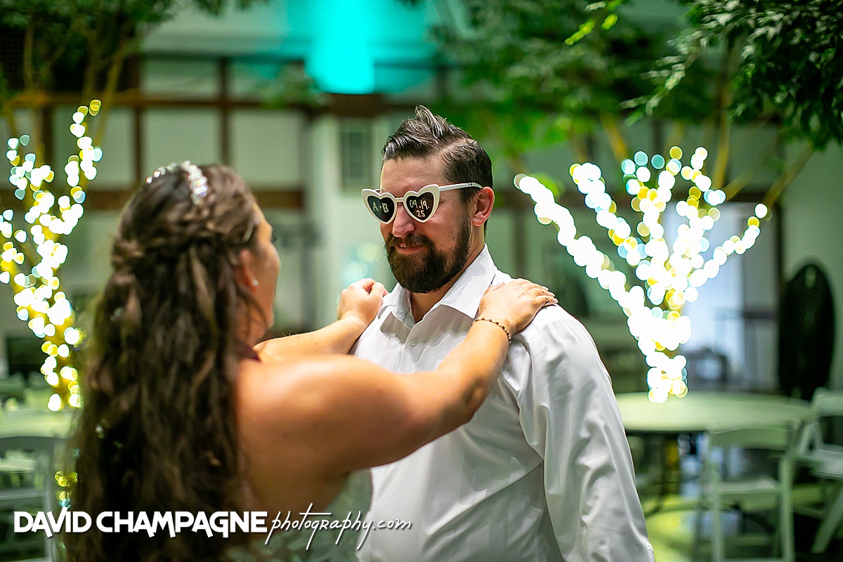 Virginia Beach MOCA Wedding photos