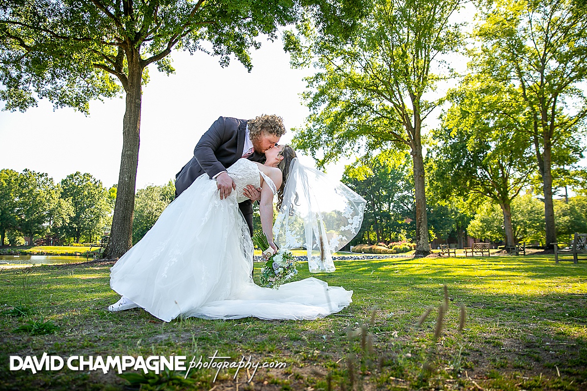 Virginia Beach Founders Inn Wedding